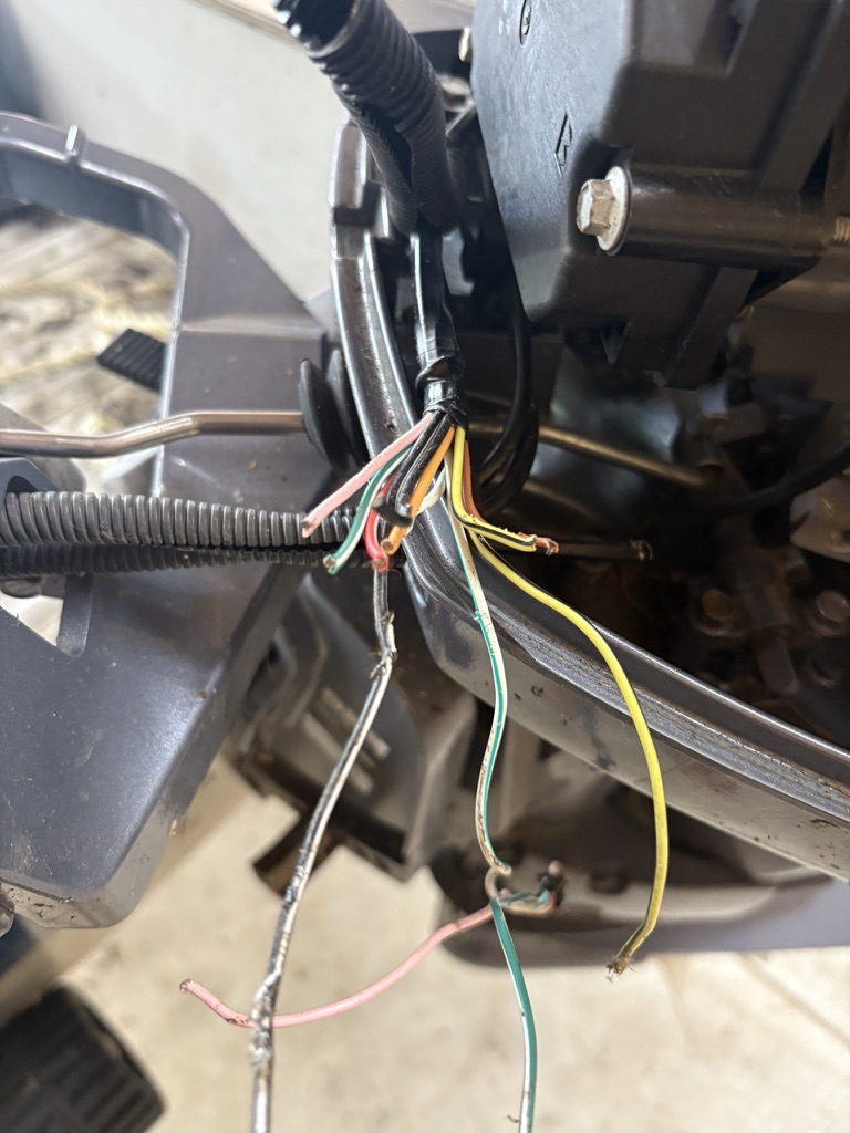 Outboard motor wiring